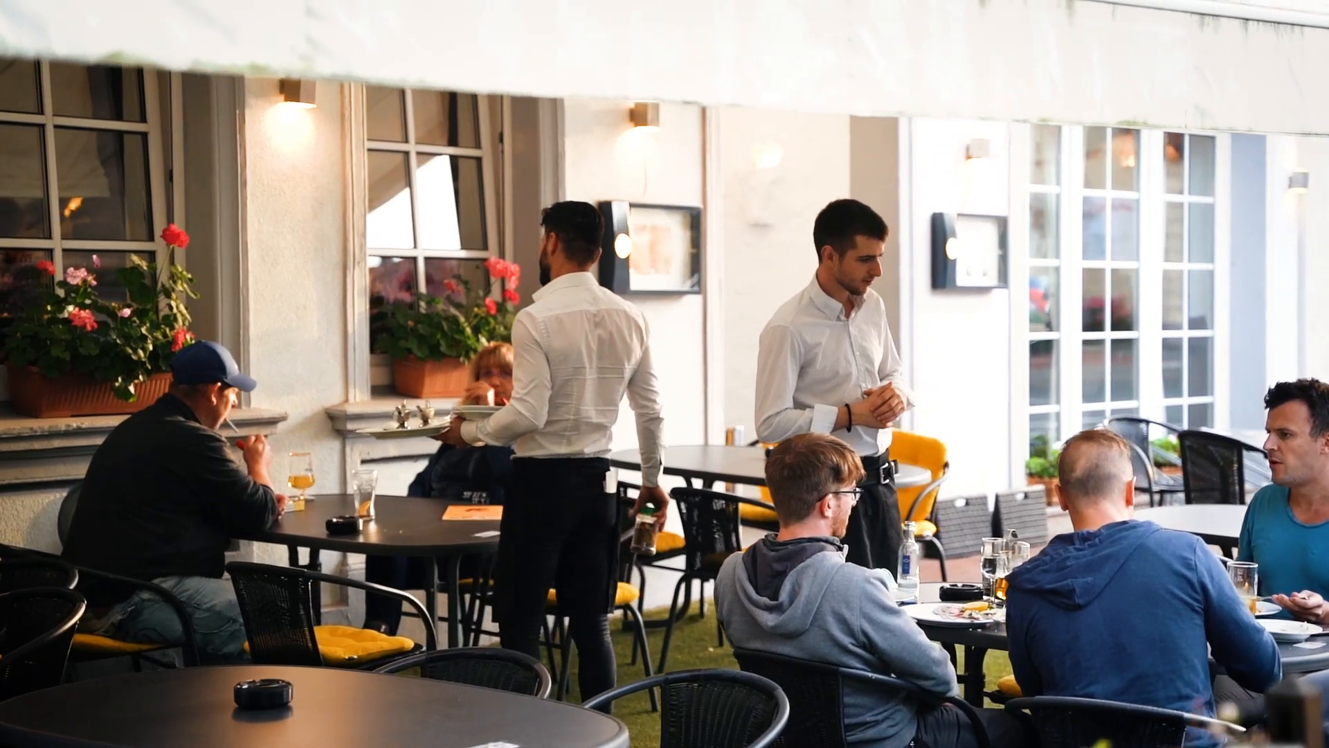 Unternehmensvideo von Restaurant Grillhaus, Gastronomie in Soltau