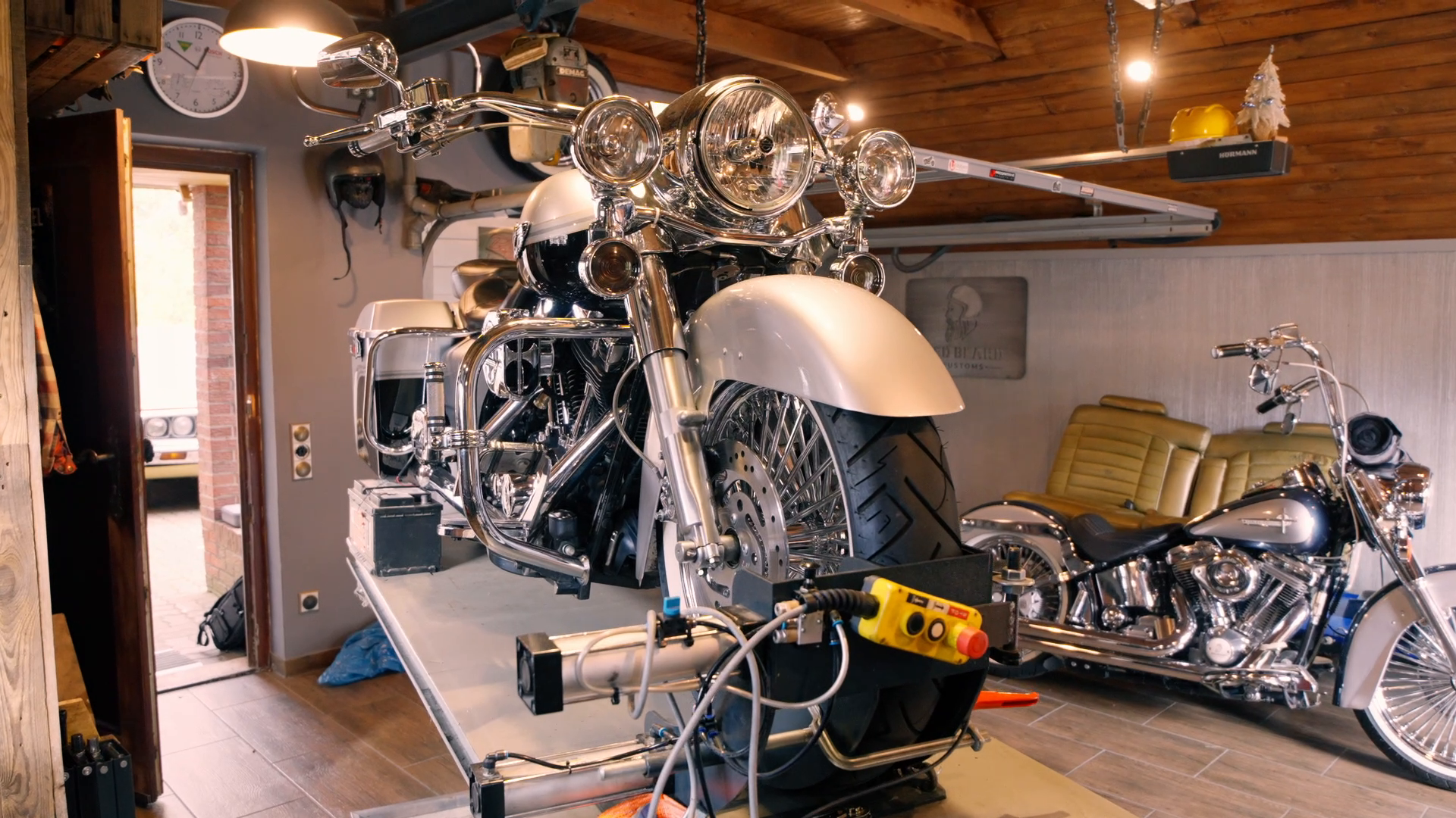 Company video by Red Beard Customs, car workshop in Reinbek