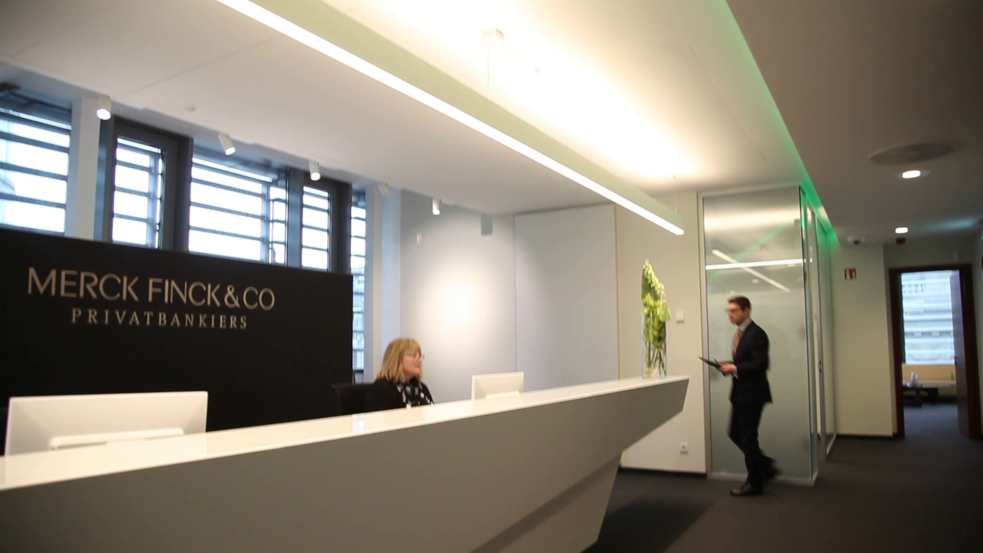Unternehmensvideo von Merck Finck Privatbankiers, Versicherung in Hamburg