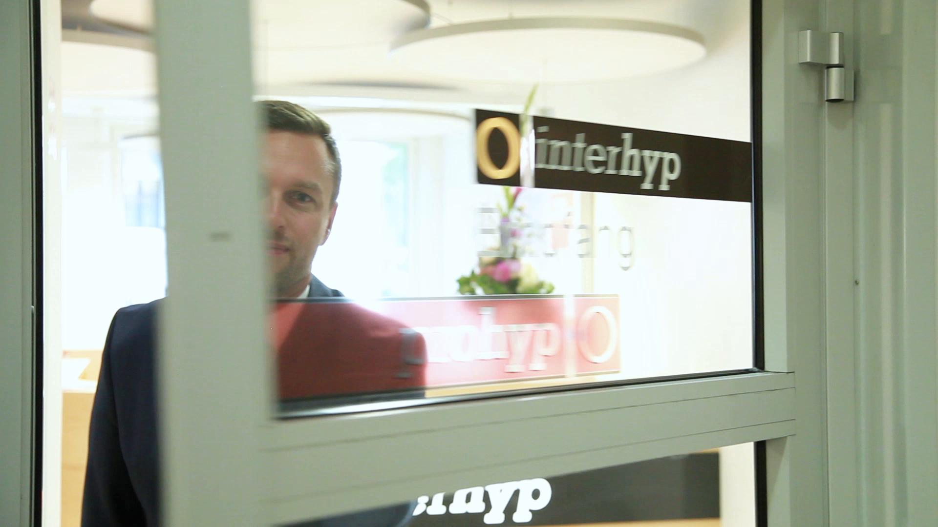 Company video by Interhyp, home and construction in Hamburg