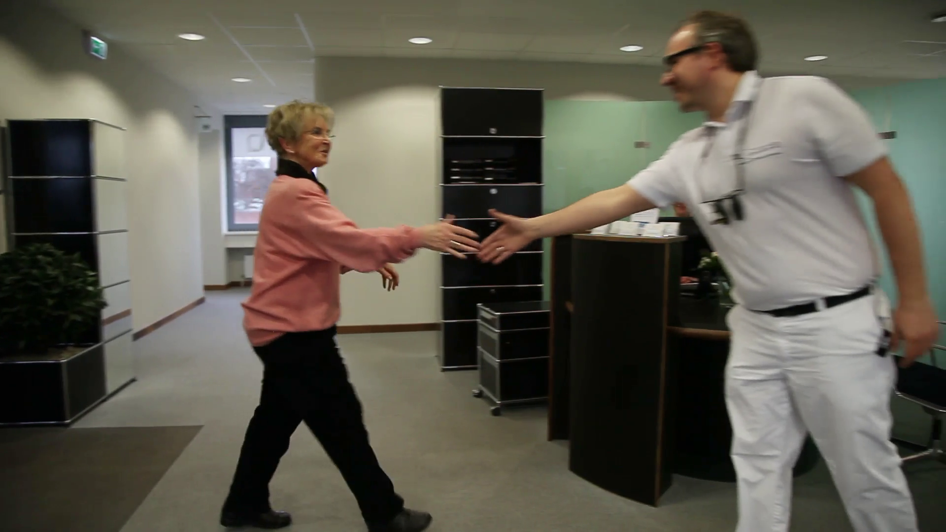 Unternehmensvideo von vFM Dentallabor, Gesundheit in Hamburg
