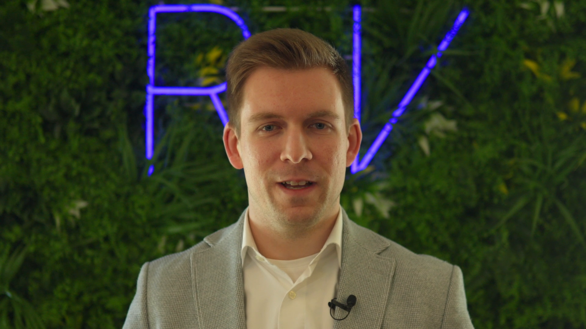 Unternehmensvideo von R+V Generalagentur Jonas Schnellenbach, Versicherung in Frohburg