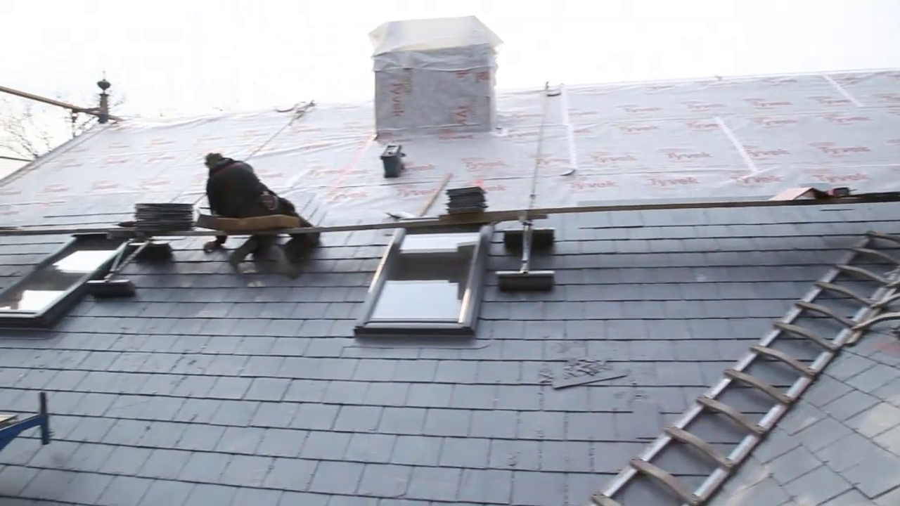 Company video by Clasen Schieferdächer, home and construction in Halstenbek