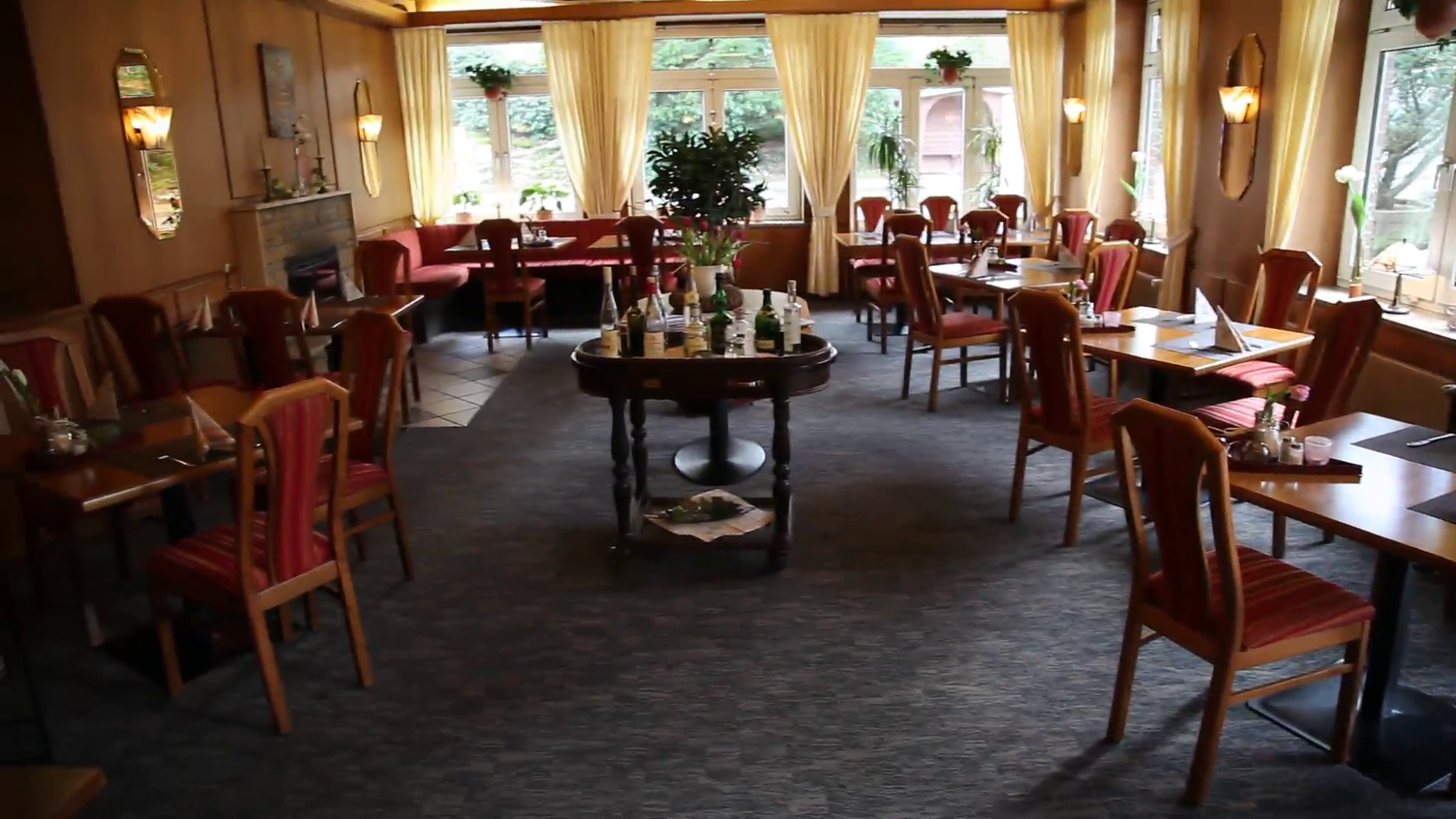 Company video by Hotel Restaurant Holst, hospitality in Leversen